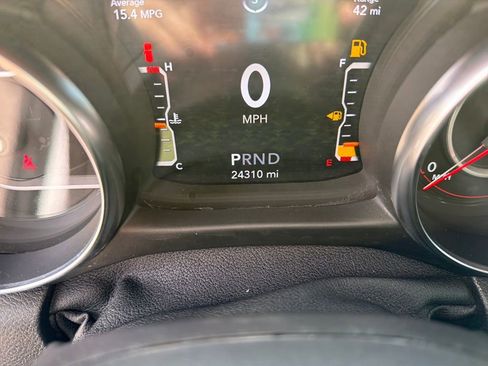 Used 2021 Jeep Wrangler Unlimited Rubicon image 18