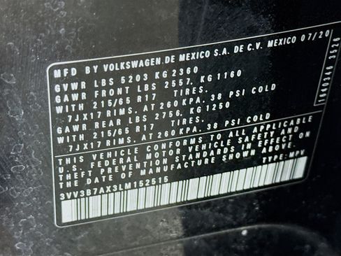 Used 2020 Volkswagen Tiguan SE image 40