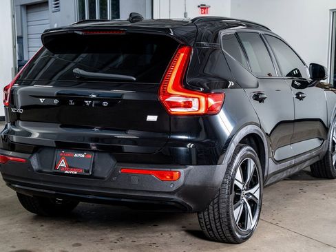 Used 2021 Volvo XC40 P8 Recharge w/ Advanced Package image 6