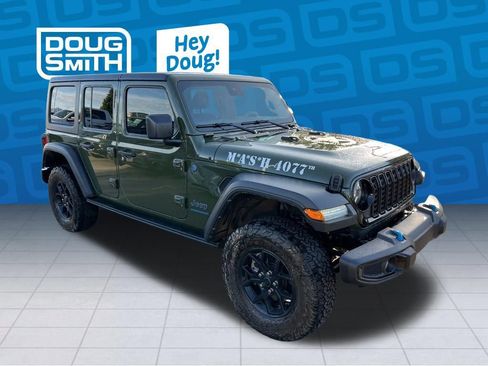 Used 2024 Jeep Wrangler Unlimited AWD/4WD image 7