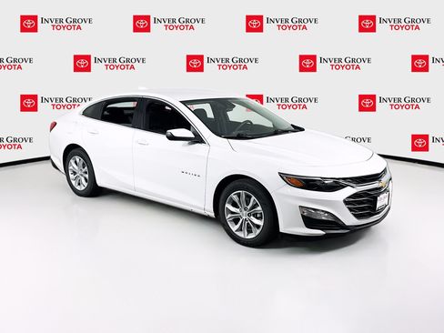 Used 2025 Chevrolet Malibu LT w/ LPO, Floor Liner Package FWD image 3