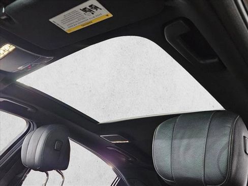 Used 2016 Mercedes-Benz S 550 4MATIC Sedan image 16