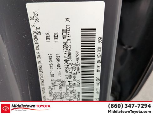 Certified 2025 Toyota Tacoma SR5 image 38