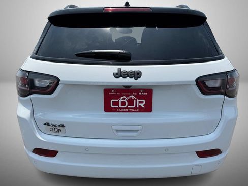 New 2025 Jeep Compass Limited w/ High Altitude Package AWD/4WD image 7