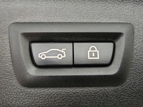 Used 2021 BMW X3 xDrive30e AWD/4WD image 37