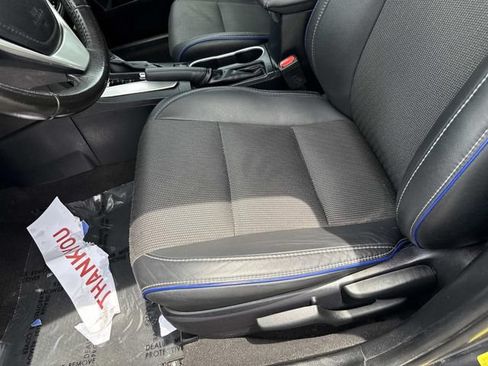 Used 2018 Toyota Corolla SE w/ Carpet Mat Package (TMS) FWD image 13
