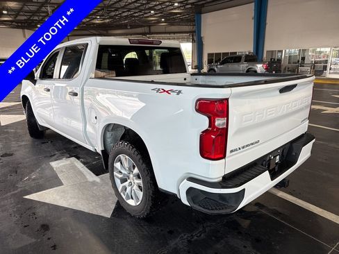 Used 2022 Chevrolet Silverado 1500 Custom w/ Safety Confidence Package AWD/4WD image 8