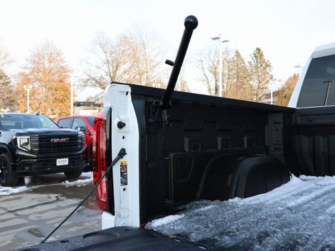 New 2025 GMC Sierra 1500 AT4X image 39