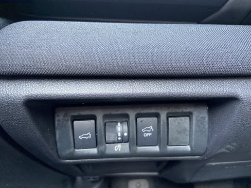 Used 2024 Subaru Outback Premium AWD/4WD image 44