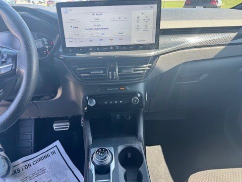 Used 2023 Ford Escape ST-Line w/ Tech Pack #1 image 17