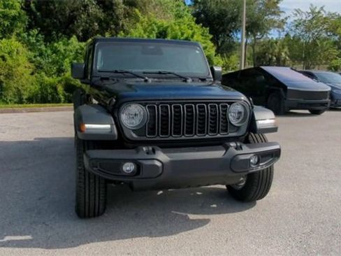 Used 2025 Jeep Wrangler Sport S w/ Convenience Group image 4