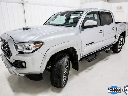 Used 2023 Toyota Tacoma TRD Sport image 2