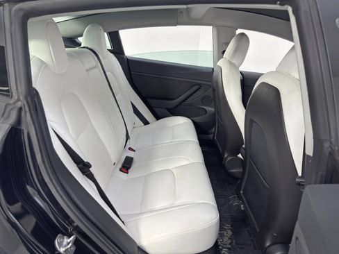 Used 2021 Tesla Model 3 Performance image 36