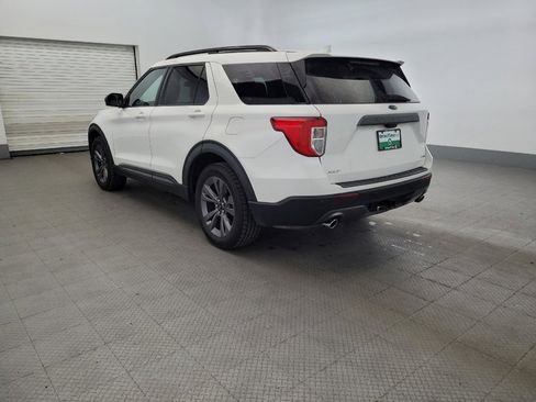 Used 2021 Ford Explorer XLT w/ Equipment Group 202A AWD/4WD image 5