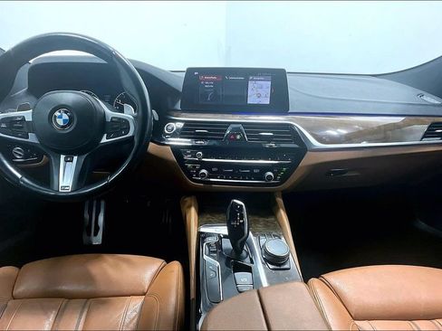 Used 2019 BMW 640i Gran Turismo xDrive w/ M Sport Package AWD/4WD image 15