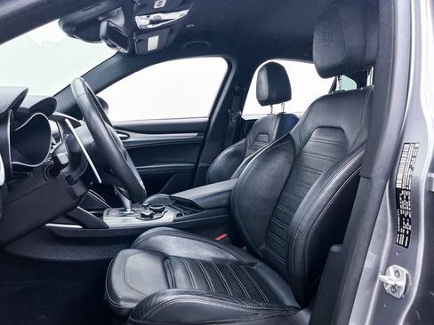 Used 2018 Alfa Romeo Stelvio Ti Sport image 15