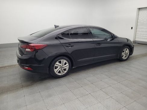 Used 2019 Hyundai Elantra SEL w/ Winter Weather Package image 10