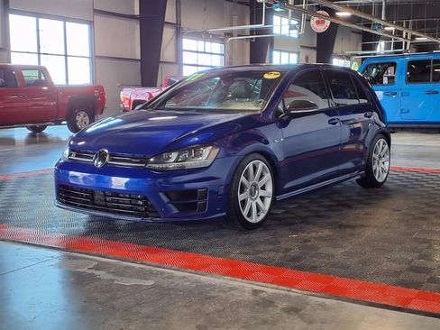 Used 2017 Volkswagen Golf R 4-Door AWD/4WD image 3