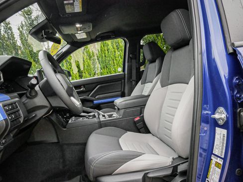 Used 2025 Toyota Tacoma TRD Off-Road image 16