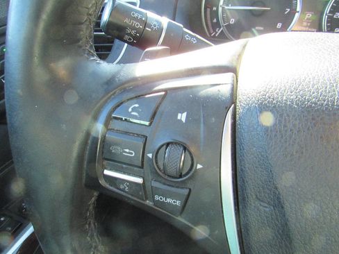 Used 2016 Acura TLX w/ Technology Package image 22