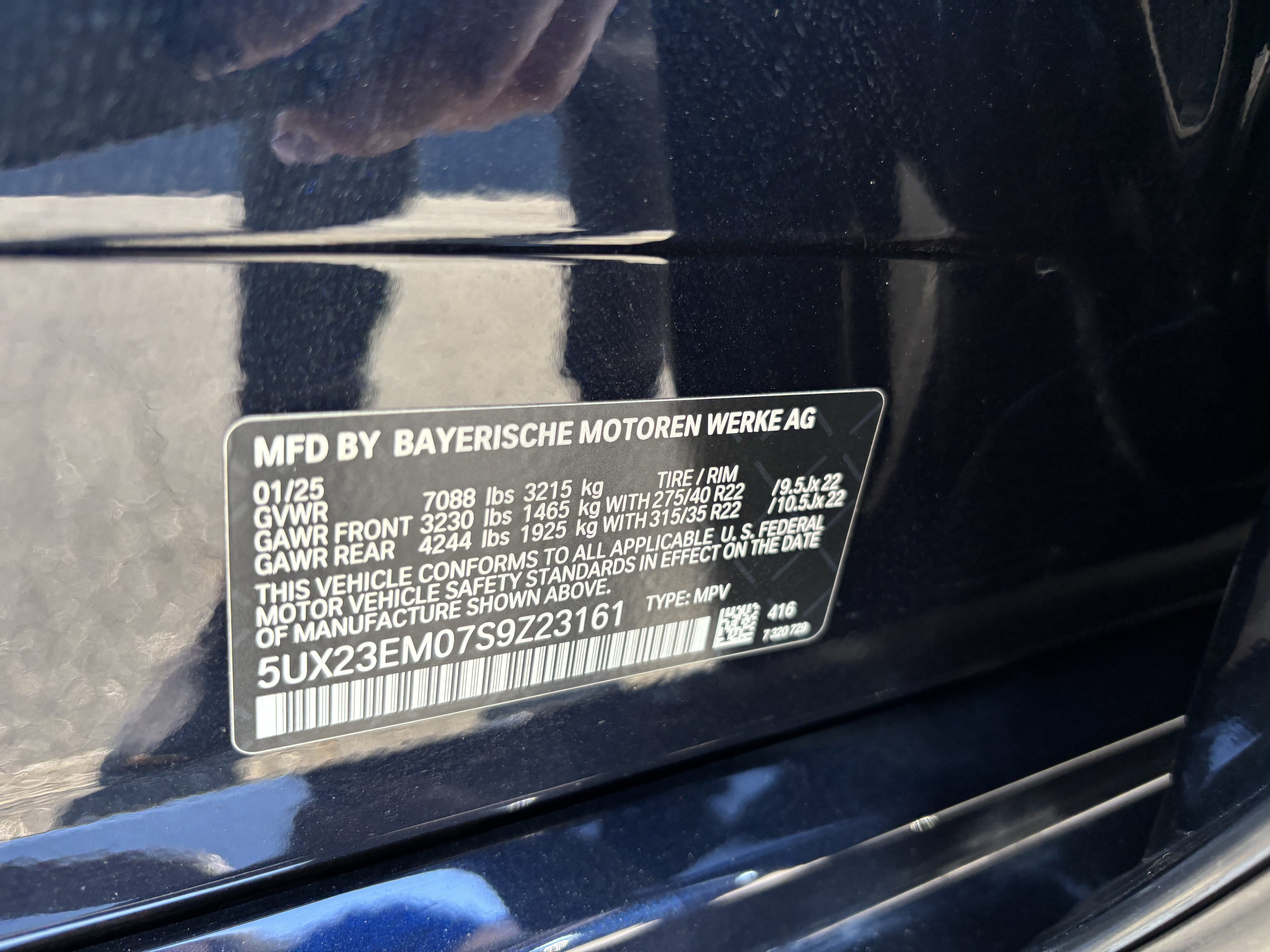 Certified 2025 BMW X7 xDrive40i w/ M Sport Package AWD/4WD image 38