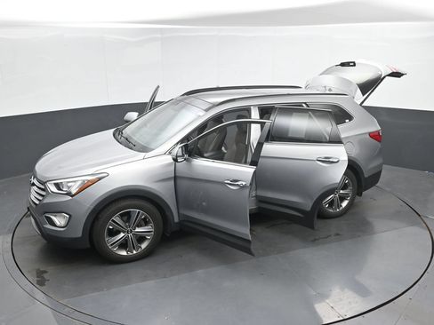 Used 2015 Hyundai Santa Fe Limited w/ Option Group 04 AWD/4WD image 51