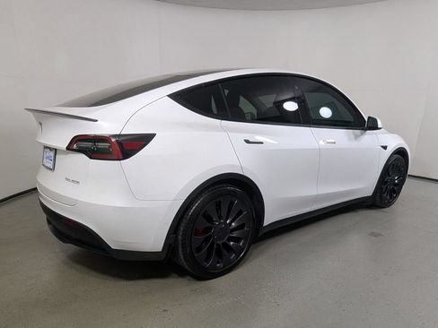 Used 2022 Tesla Model Y Performance AWD/4WD image 7