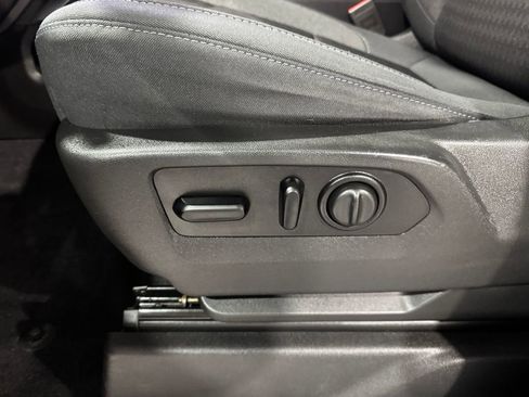 Used 2020 GMC Sierra 1500 Elevation AWD/4WD image 18