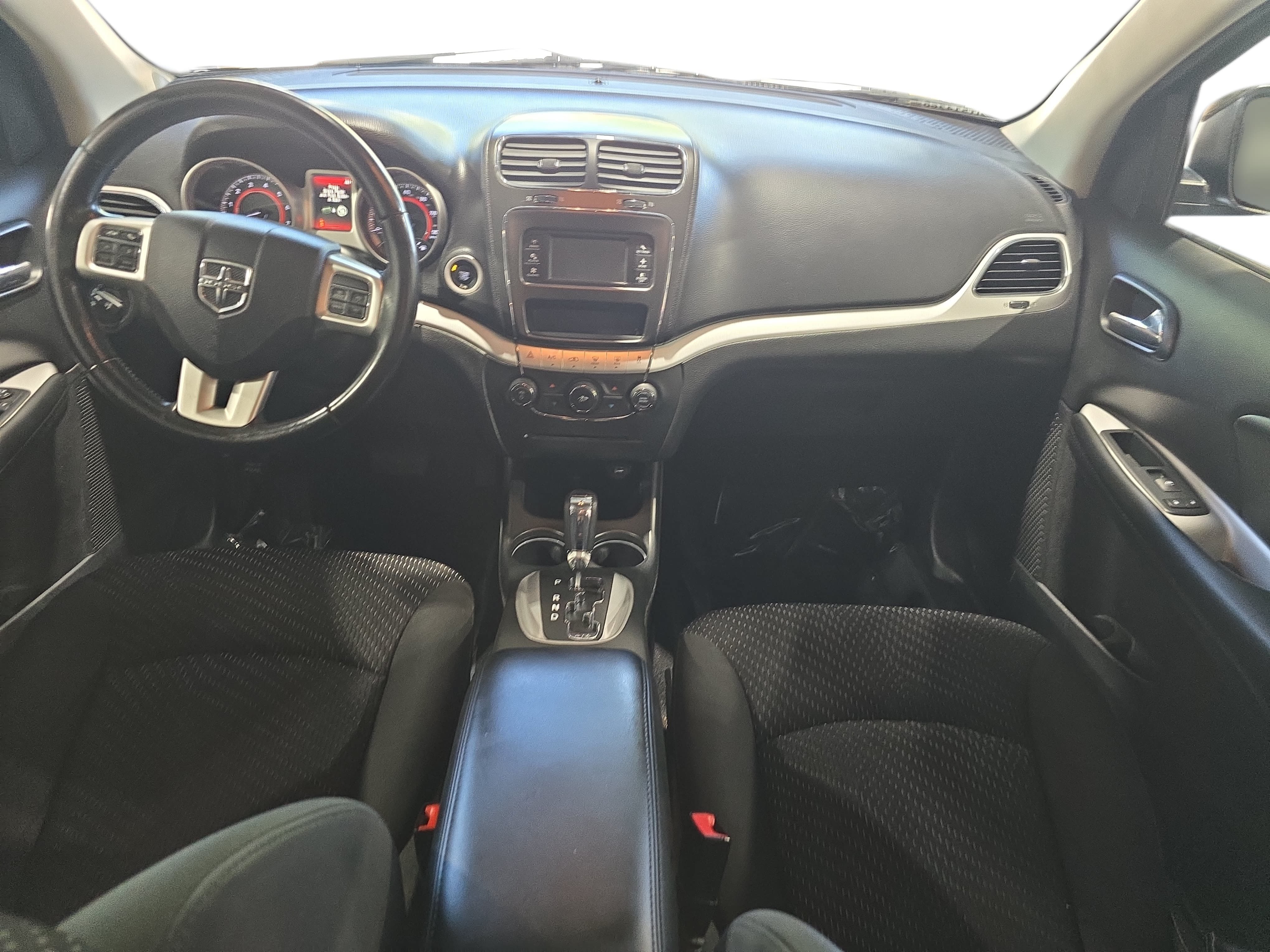 Used 2018 Dodge Journey SXT w/ Connectivity Group FWD image 9