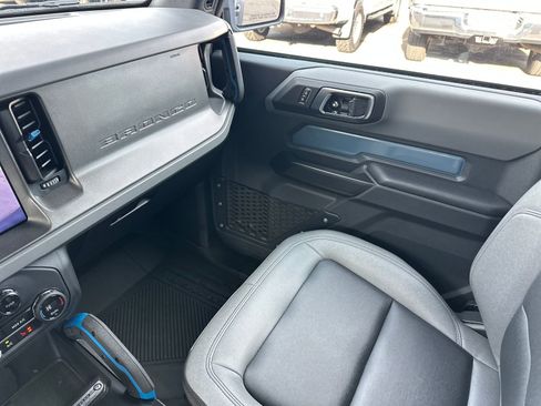 Used 2024 Ford Bronco Black Diamond image 15