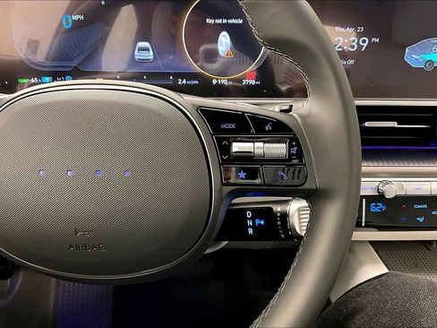 Used 2025 Hyundai Ioniq 6 SEL RWD image 18