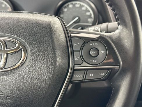 Certified 2023 Toyota Camry SE image 17