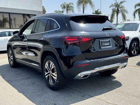 New 2025 Mercedes-Benz GLA 250 image 8