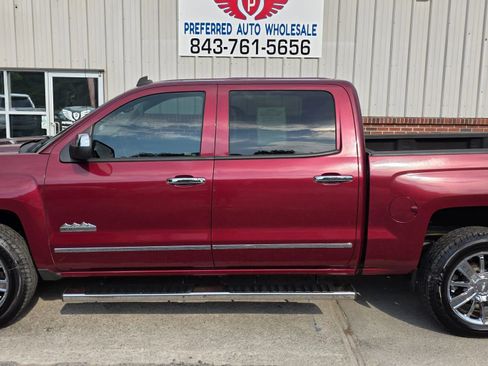 Used 2014 Chevrolet Silverado 1500 High Country w/ High Country Premium Package RWD image 3