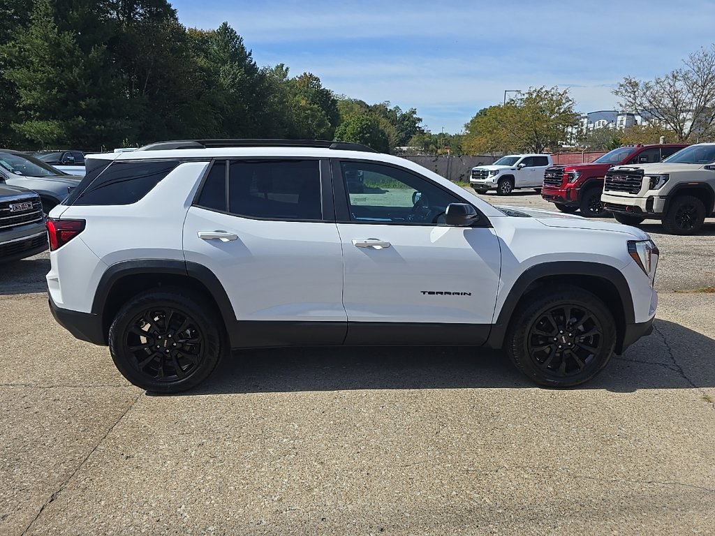 New 2027 GMC Terrain Elevation w/ Elevation Premium Package AWD/4WD image 8