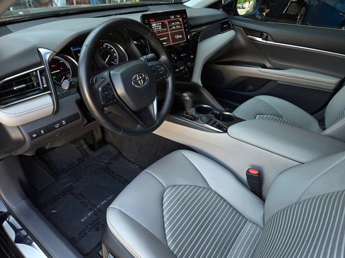 Used 2023 Toyota Camry SE w/ Audio Upgrade Package FWD image 10