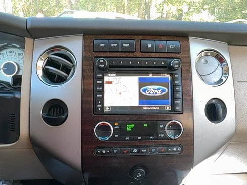 Used 2013 Ford Expedition EL XLT image 23