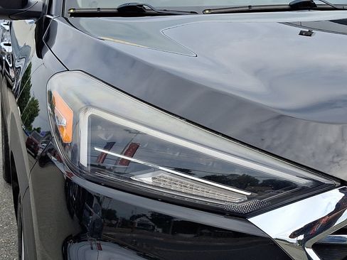 Used 2019 Hyundai Tucson Ultimate w/ Cargo Package FWD image 10
