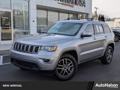 Used 2020 Jeep Grand Cherokee Laredo w/ 18" Wheel & 8.4" Radio Group