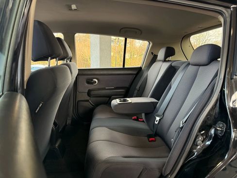 Used 2009 Nissan Versa SL image 10