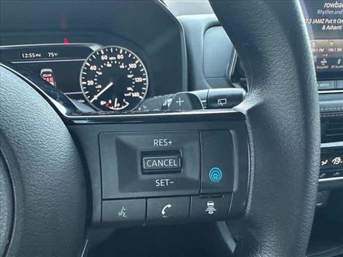 Used 2023 Nissan Rogue SV image 19