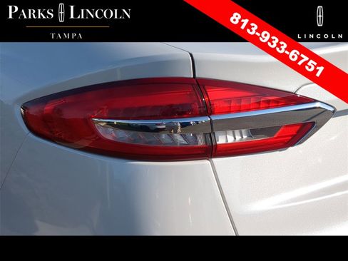 Used 2020 Ford Fusion SE image 7