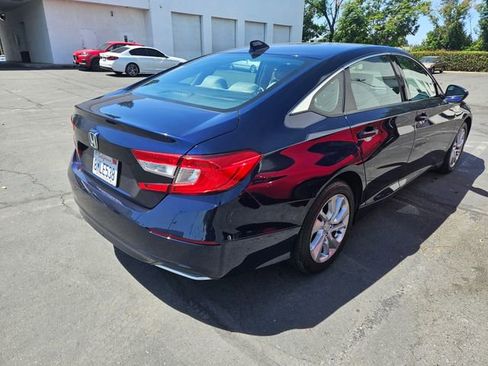 Used 2019 Honda Accord LX image 4