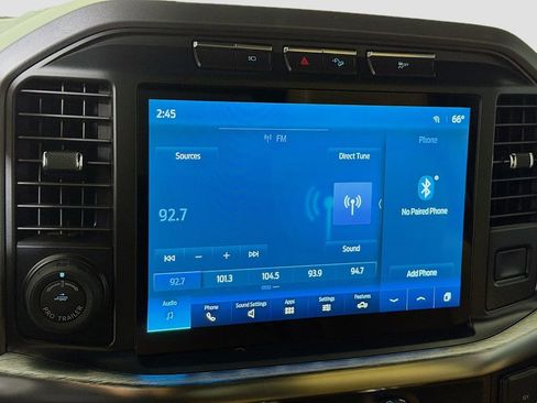 Used 2022 Ford F150 Lariat w/ Max Trailer Tow Package image 16