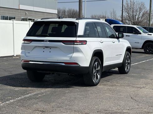 Used 2022 Jeep Grand Cherokee Limited 4xe image 4