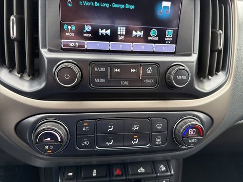 Used 2018 Chevrolet Colorado Z71 image 12