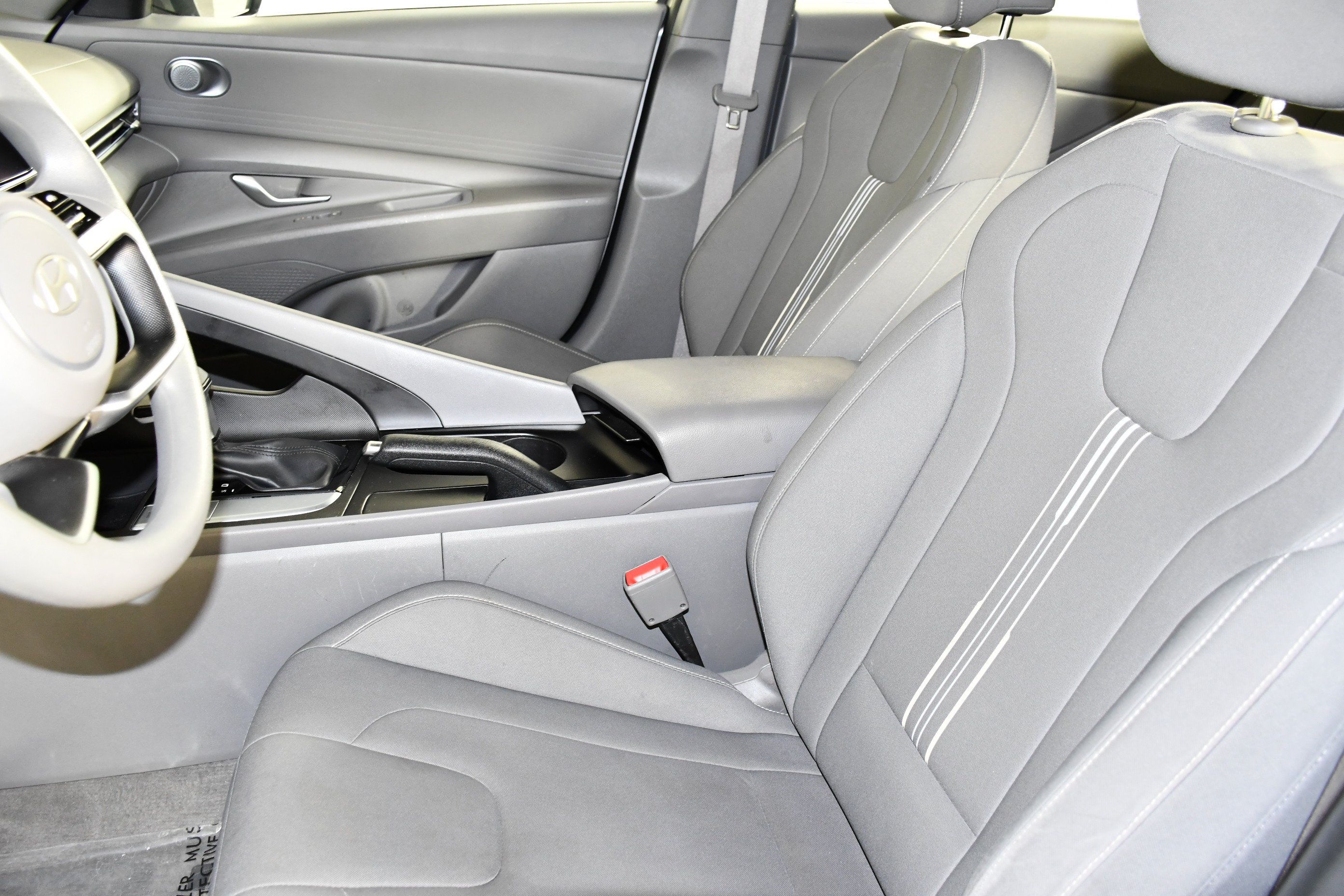 Used 2024 Hyundai Elantra SEL FWD image 38