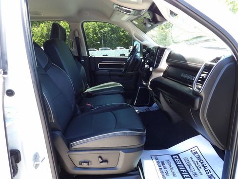 Used 2024 RAM 2500 Laramie w/ Safety Group AWD/4WD image 46