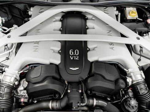 Used 2014 Aston Martin DB9 Volante image 12