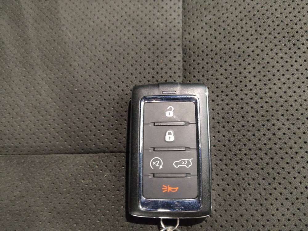 Used 2023 Jeep Grand Cherokee L Altitude AWD/4WD image 32